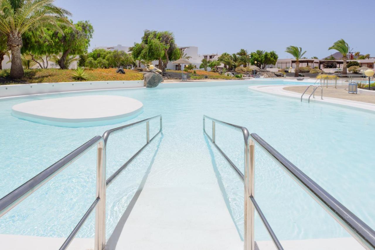 Lanzahost Casa Elena Apartment Costa Teguise Bagian luar foto